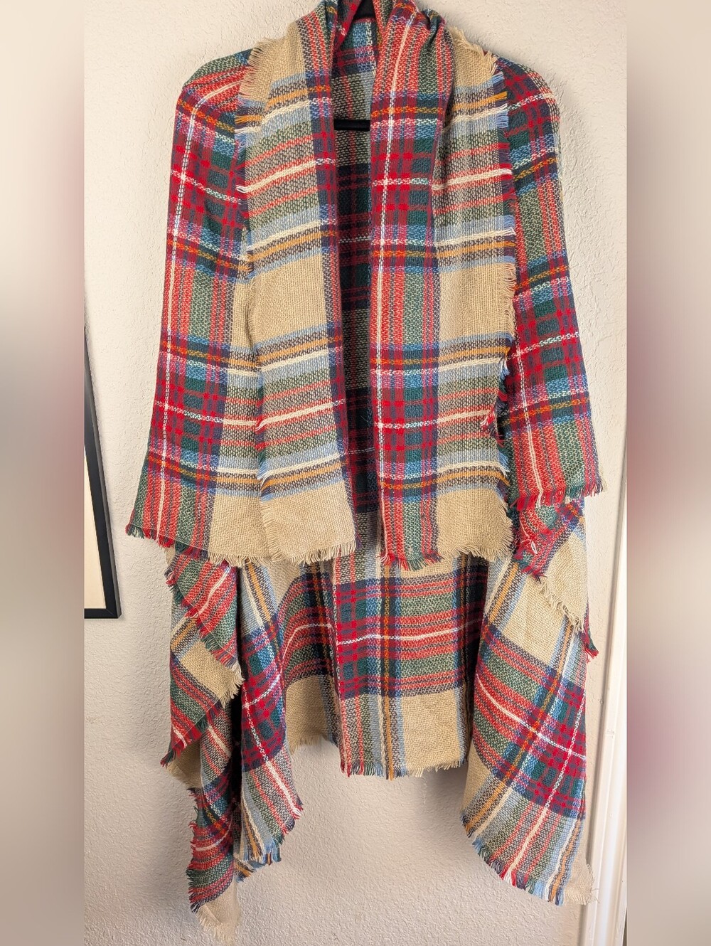Modcloth Blanket Scarf Plaid Tartan Fringe Hem Tan Red Lock & Key 55" x 55" Cozy